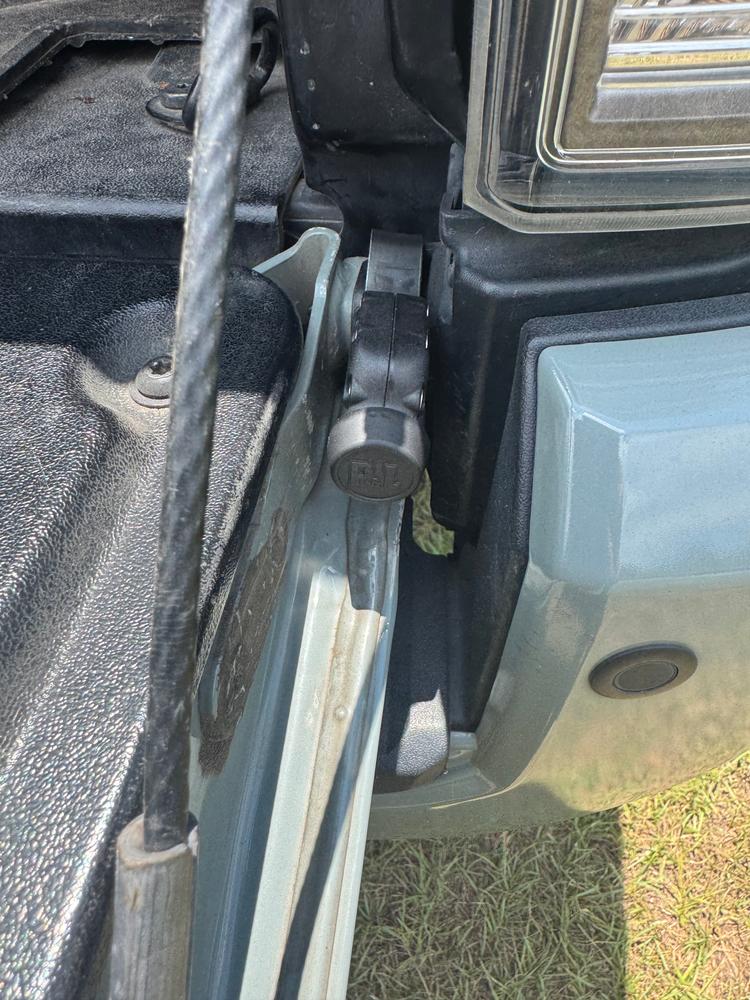 Pop & Lock Tailgate Defender For Tacoma (1996-2025) - Customer Photo From Will
