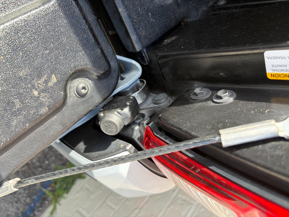 Pop & Lock Tailgate Defender For Tacoma (1996-2025) - Customer Photo From Yajima
