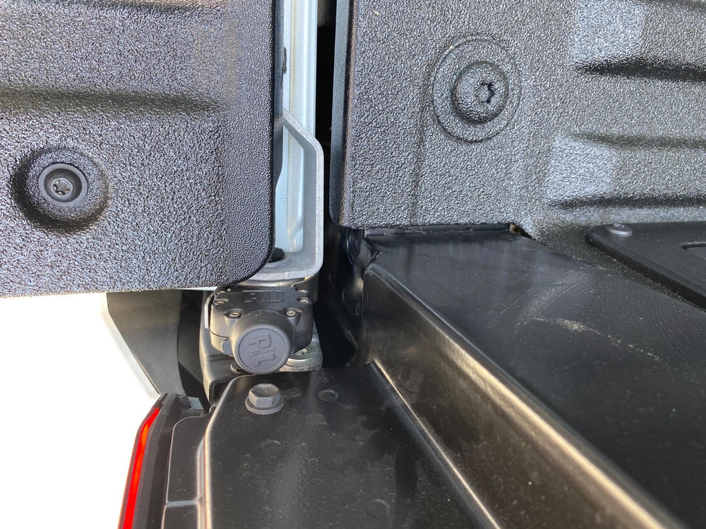 Pop & Lock Tailgate Defender For Tacoma (1996-2025) - Customer Photo From David deSerres