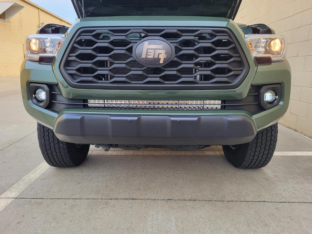 AlphaRex Universal Toyota Dual Color LED Projector Fog Lights (2010-2023) - Customer Photo From Chuck S.