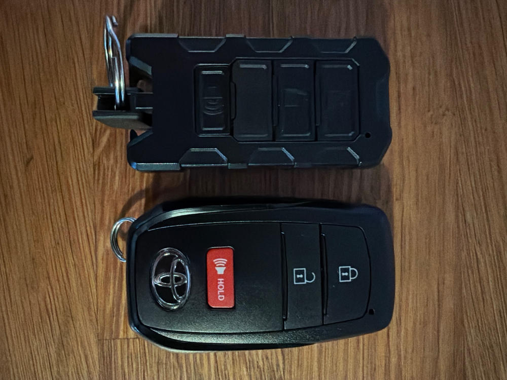 Meso Customs Minimalist Key Fob V3 For Tacoma (2024-Current) - Customer Photo From Severiano Sanchez