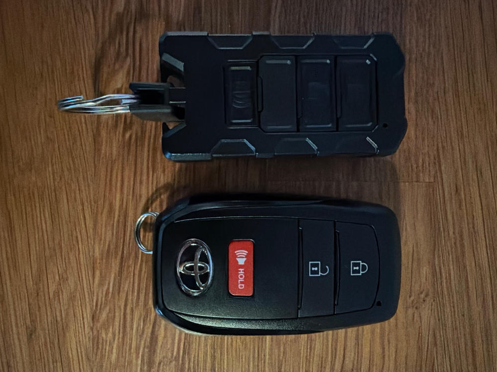 Meso Customs Minimalist Key Fob V3 For Tacoma (2024-Current) - Customer Photo From Severiano Sanchez