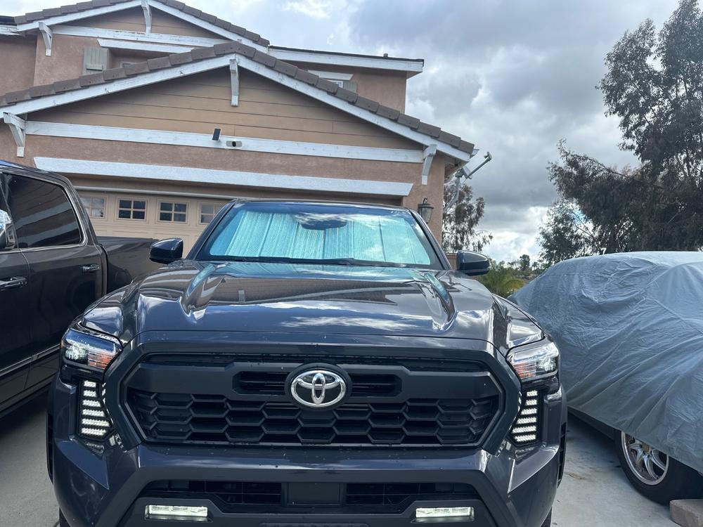 Tacoma Lifestyle Fang Lights For Tacoma (2024-Current) - Customer Photo From Maria Braithwaite