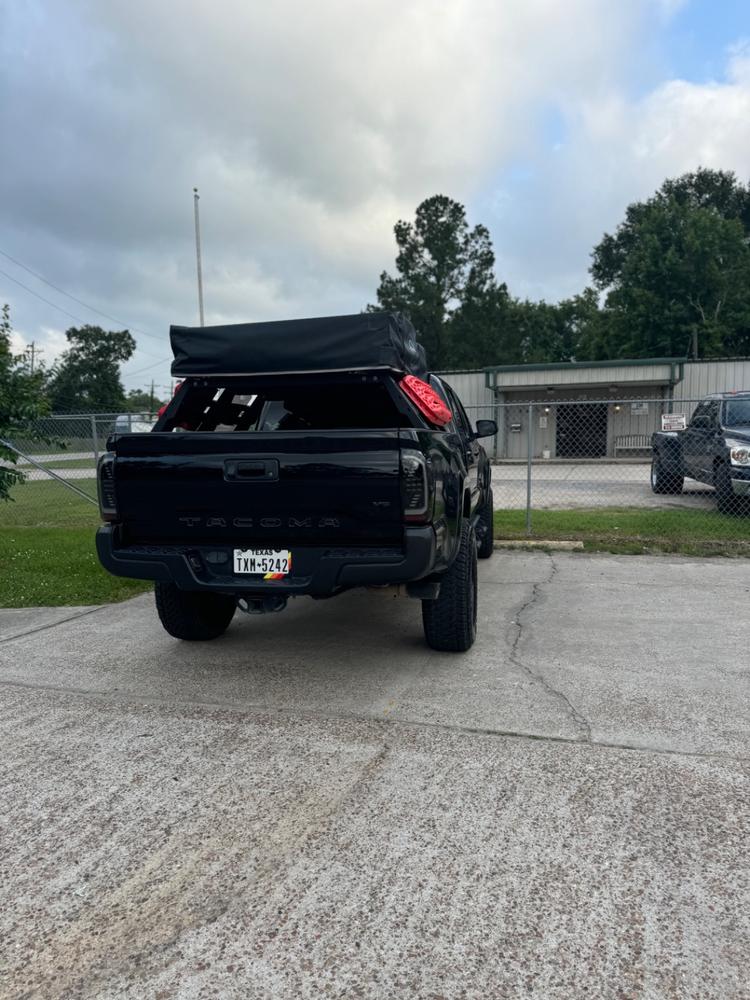 Tacoma Lifestyle Rogue Amber Turn Signal Tail Lights For Tacoma (2016-2023) - Customer Photo From Amber Lacouture