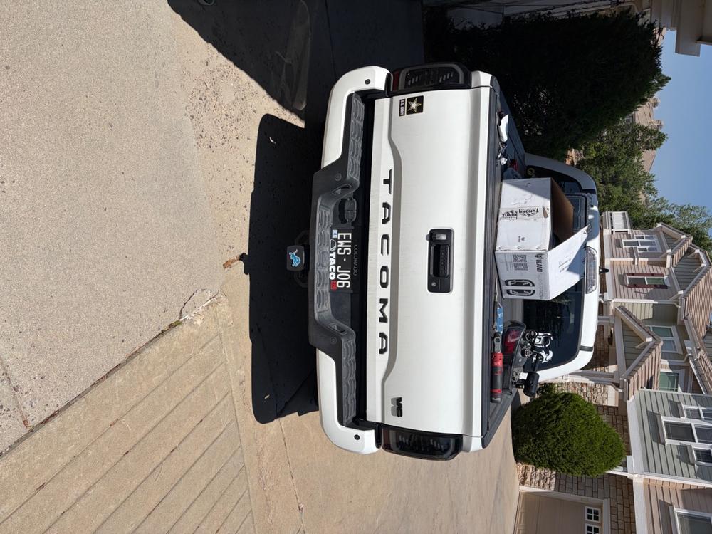 Tacoma Lifestyle Rogue Amber Turn Signal Tail Lights For Tacoma (2016-2023) - Customer Photo From Hunter Slade