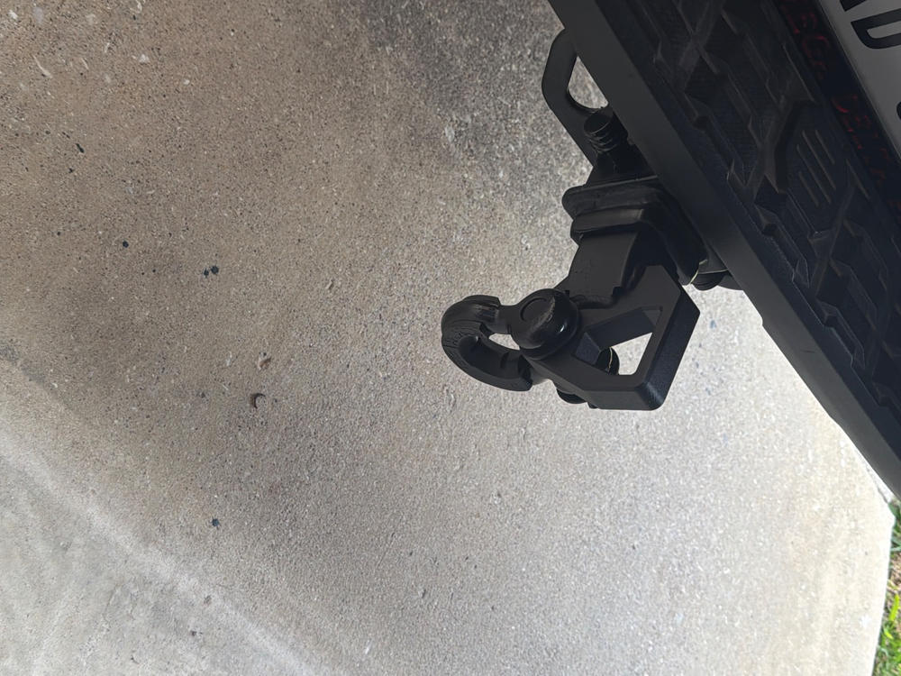 Smittybilt Hitch Recovery Hub - Customer Photo From Nikolas Gonzales