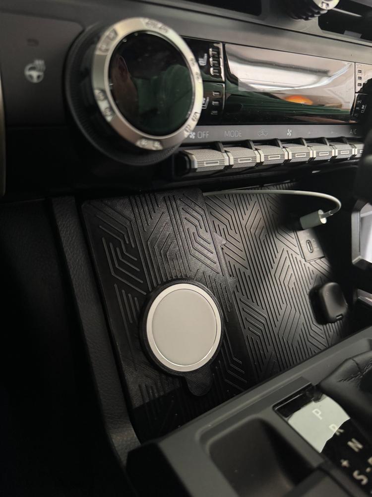 Tacoma Lifestyle Magsafe Charger Mount For Tacoma (2024-Current) - Customer Photo From Andrew Dolian