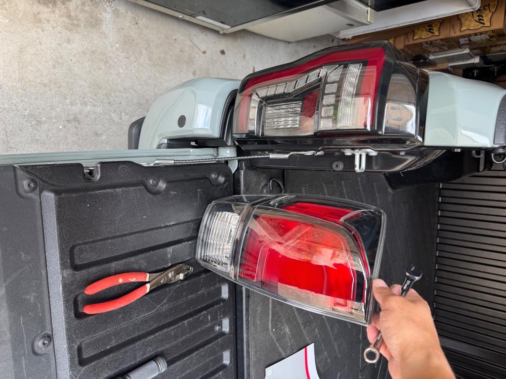 Tacoma Lifestyle Stealth Tail Lights For Tacoma (2016-2023) - Customer Photo From Anthony Lombardo