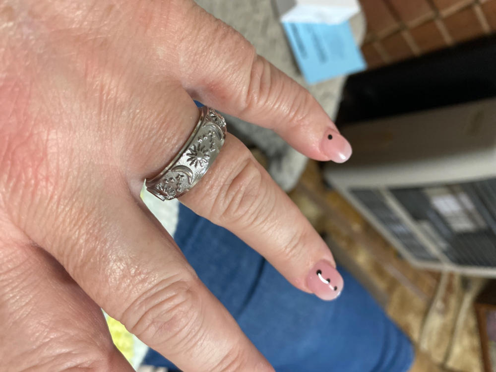 Textured Moon & Stars Spinning Anxiety Ring - Silver - Customer Photo From Annette Murray