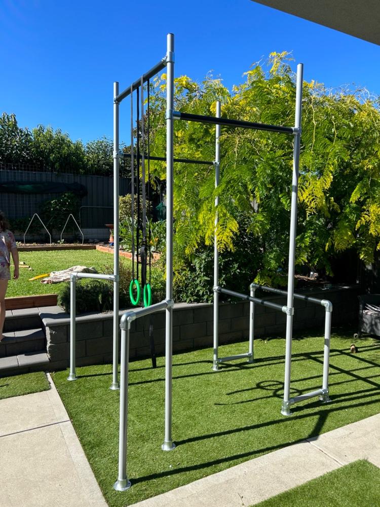 Silverback Climbing Frame – Funky Monkey Bars - Main Image