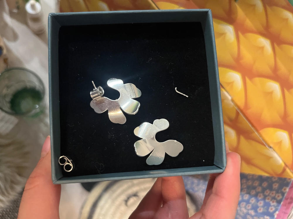 Kalevala x Marimekko Unikko Small Earrings, Silver