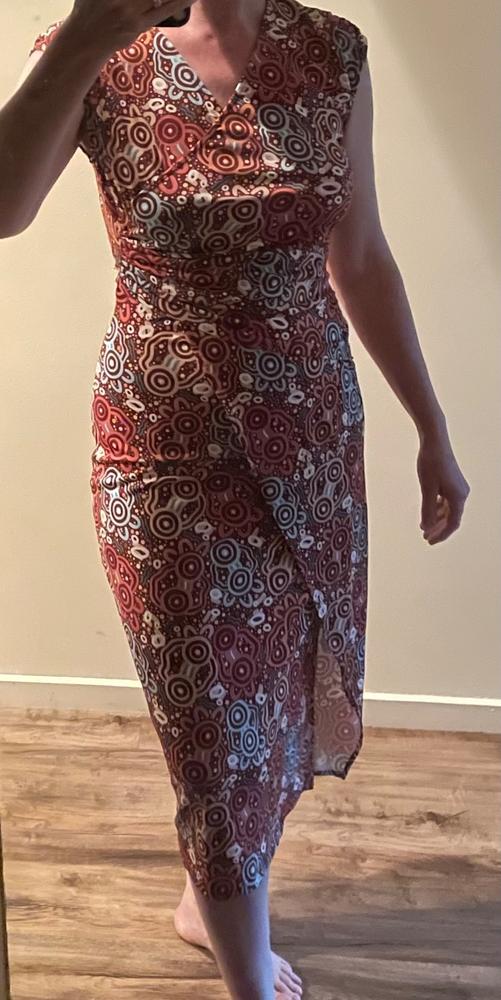 Mina Jukurrpa V Neck Women