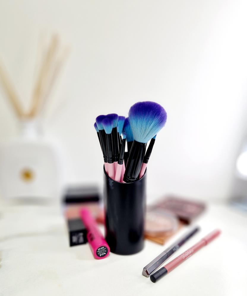 10 Piece Essential Makeup Brush Set - Customer Photo From Robeka Afsar