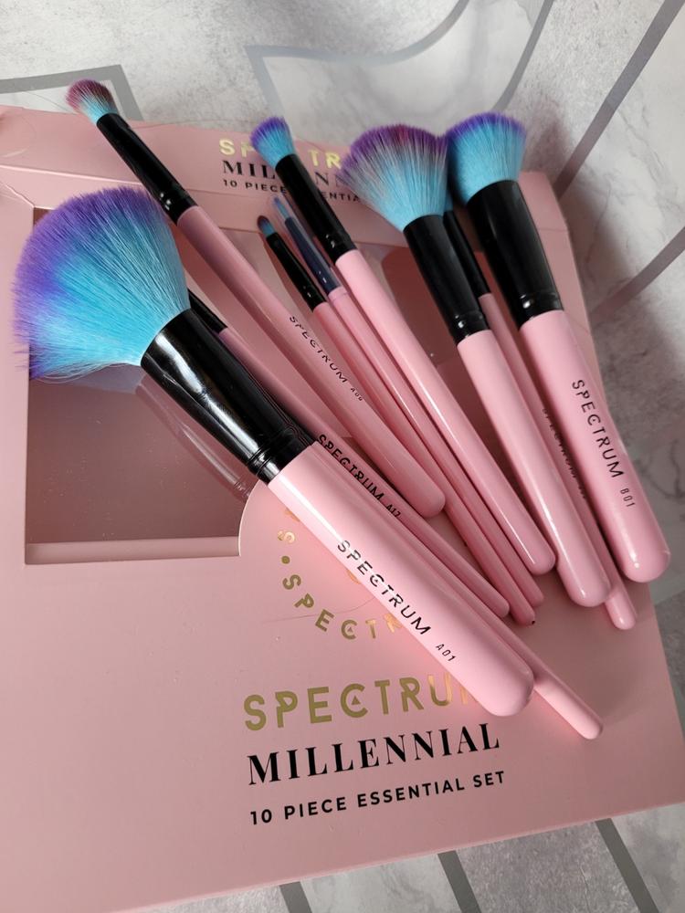 10 Piece Essential Makeup Brush Set - Customer Photo From Ruth Bowes