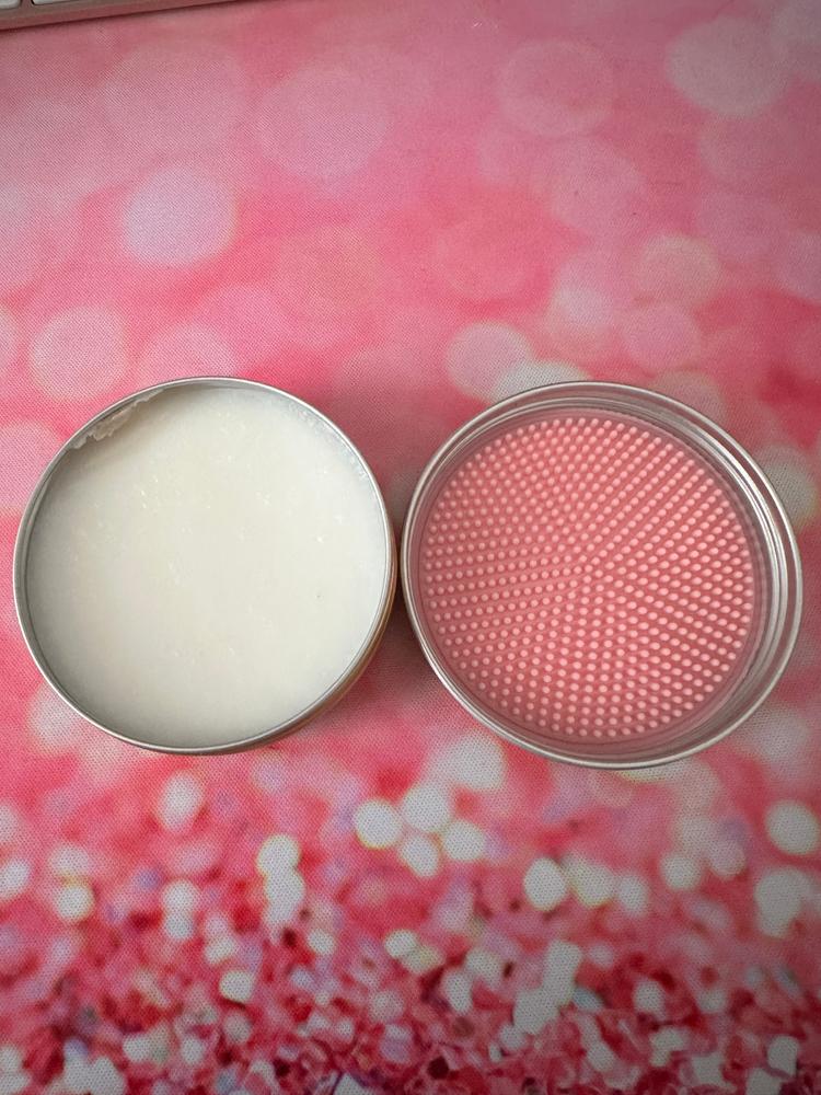 Bergamot and Pink Grapefruit Vegan Makeup Brush Soap - Customer Photo From Joanne Hull