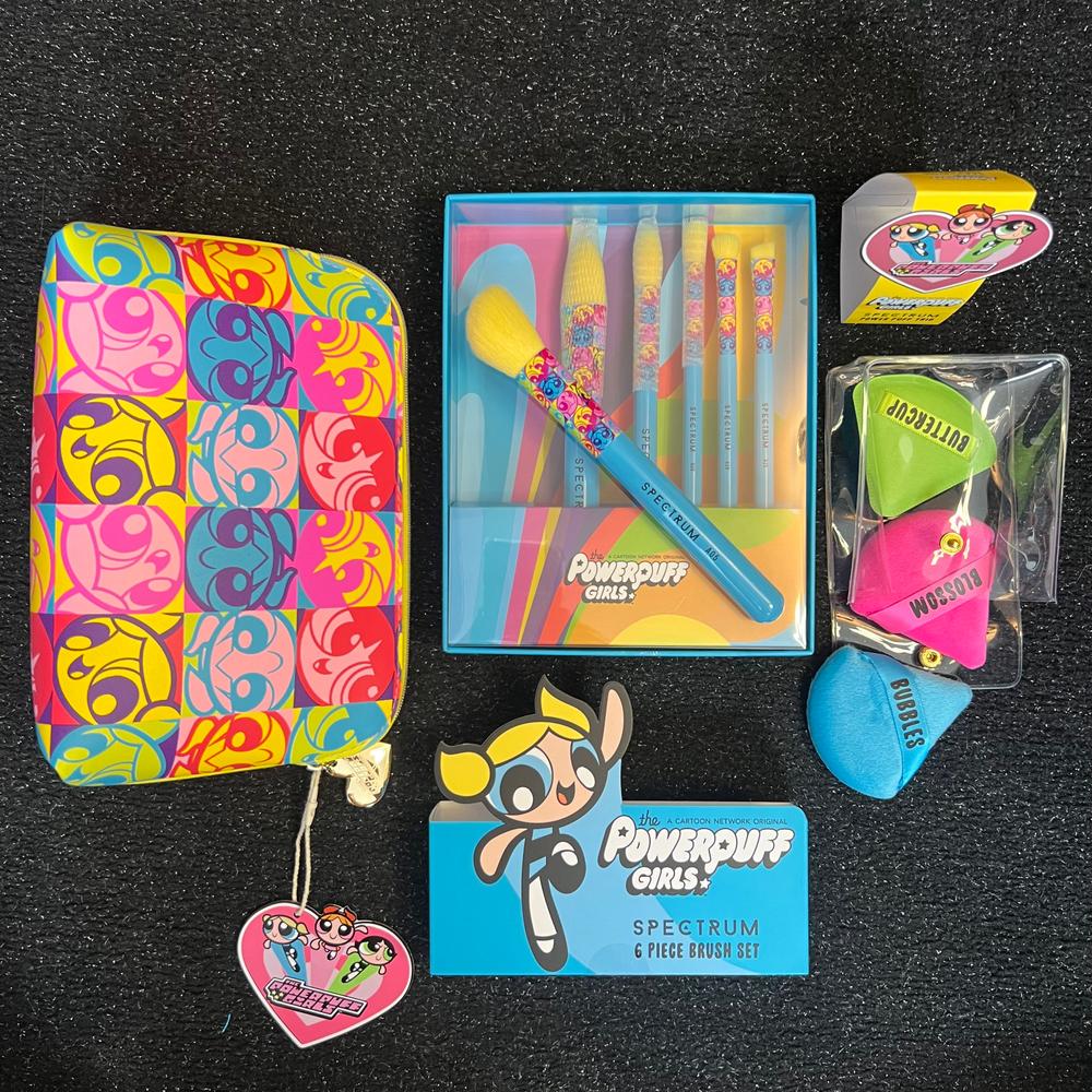 The Powerpuff Girls Bubbles Makeup Brush Bundle - Customer Photo From Jessica