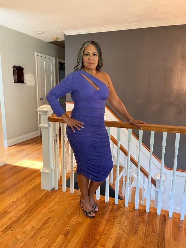 Lida Asymmetrical Cut-Out Midi Dress (Ultra Violet) - Customer Photo From Maggie Reyes