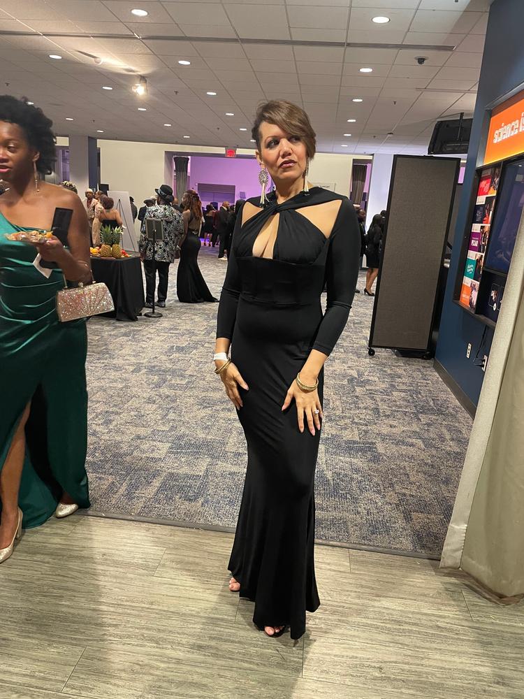 Baran Criss Cross Neckline Maxi Dress (Black) - Customer Photo From Sunny Ju