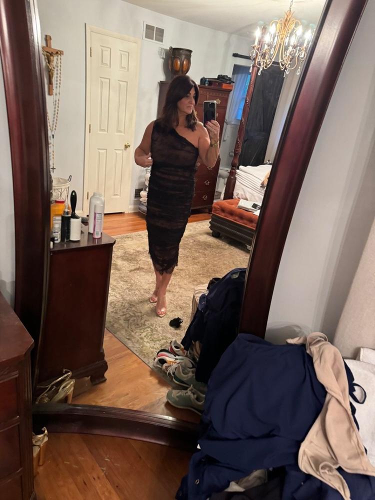 Fatima Lace Ruched Midi Dress (Brown) - Customer Photo From Valerei Drake