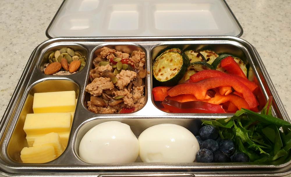 Bento Lunch Box with 5 Compartments - Leak Proof - Customer Photo From Ingerlise Stokke