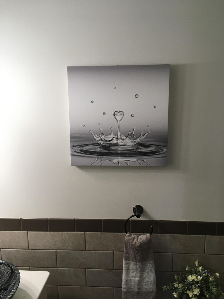 Heart Drop Splash Bathroom Wall Art, Bathroom Wall Decor