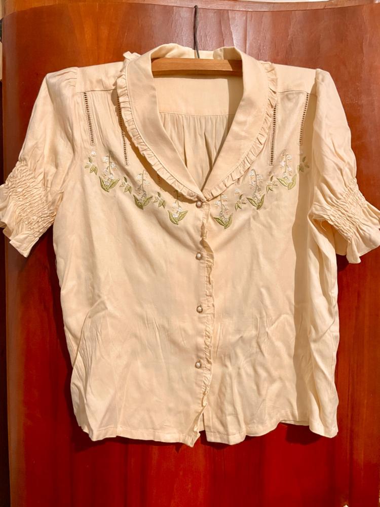 Alicia Floral Embroidery Puff Sleeve Victorian Blouse – Simple Retro