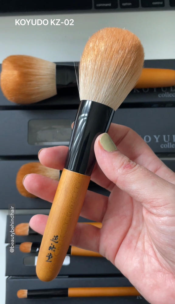 Koyudo Kakishibuzome KSZ-02 Powder Brush (Round) - Fude Beauty