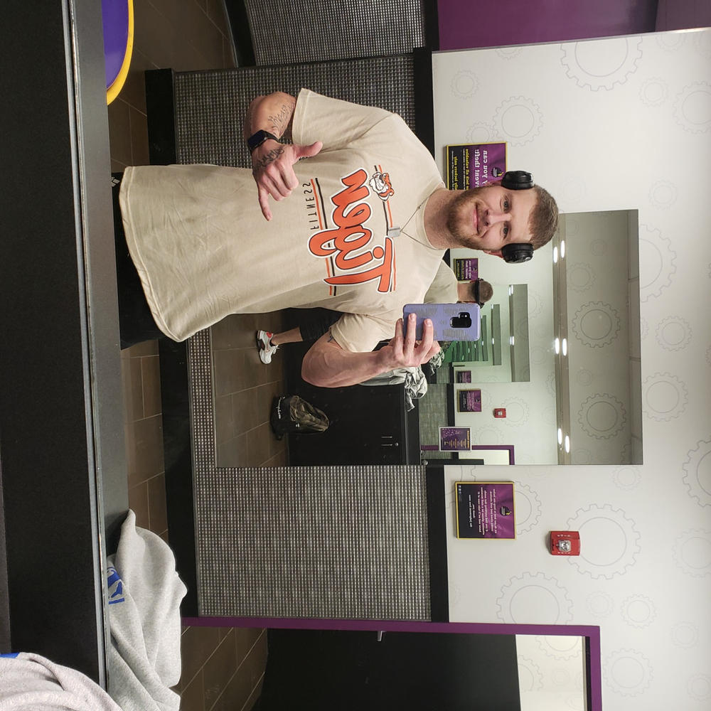 Tiger Fitness Throwback T-Shirt - Customer Photo From Colton Freeman