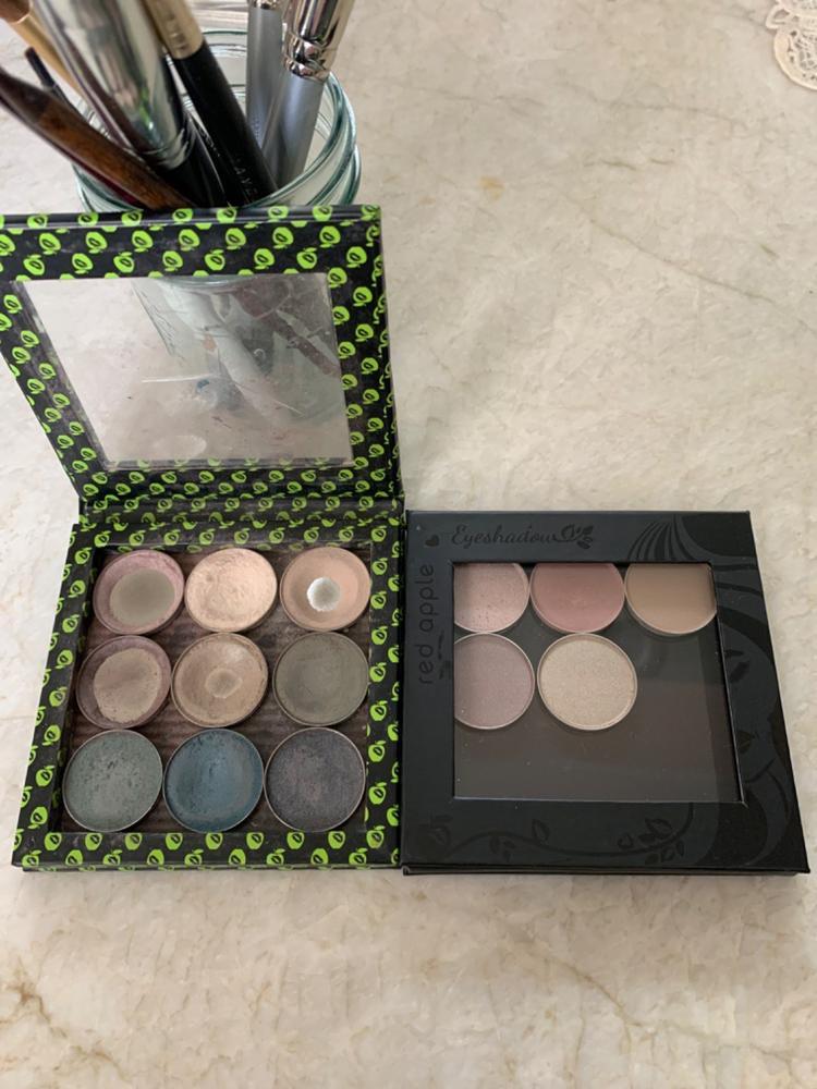  Magnetic Makeup Palette, Empty Eyeshadow Palette Stable for  Blush Powder for Home Travel : Beauty & Personal Care