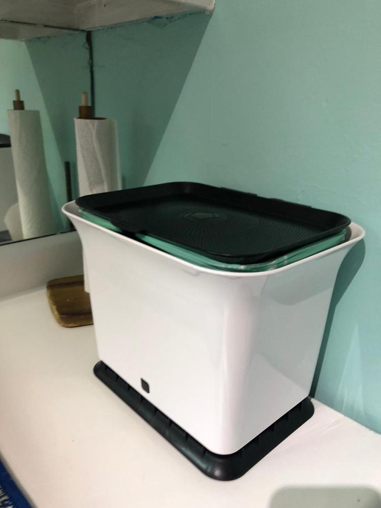 Full Circle Fresh Air 1.5 Gallon Odor-Free Countertop Compost Bin – Full  Circle Home