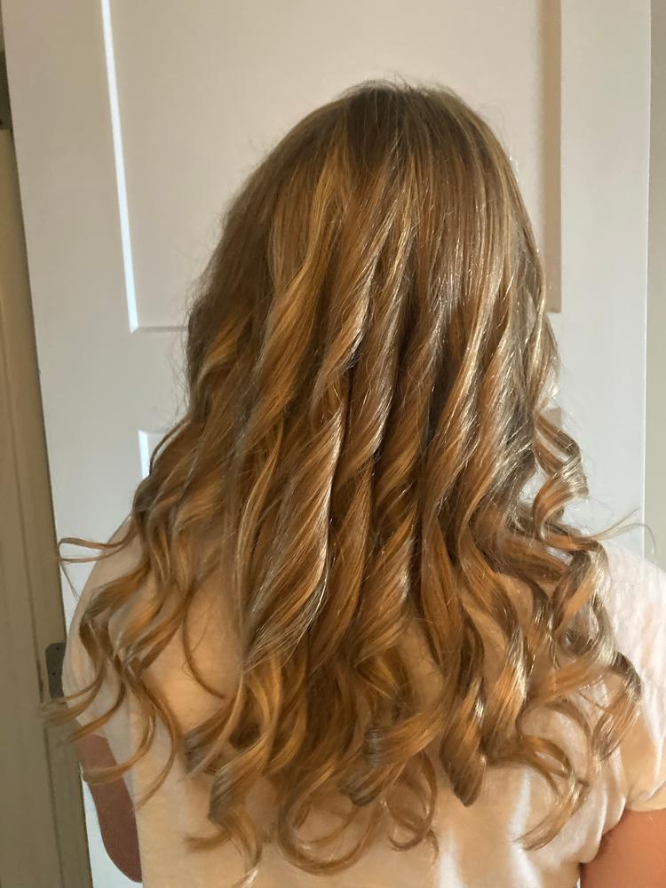 Beachwaver® S1.25 Dual Voltage White Rotating Curling Iron - Customer Photo From Love it!