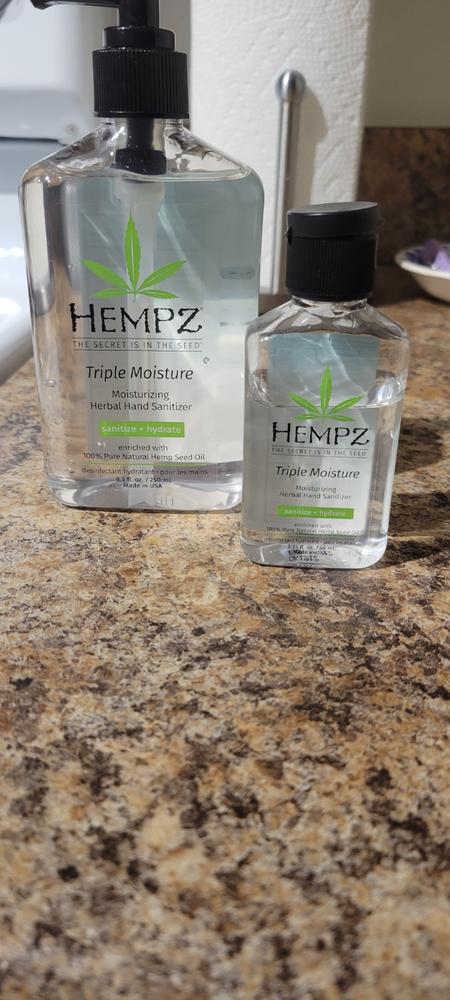 Hempz triple moisture herbal deals moisturizing hand sanitizer