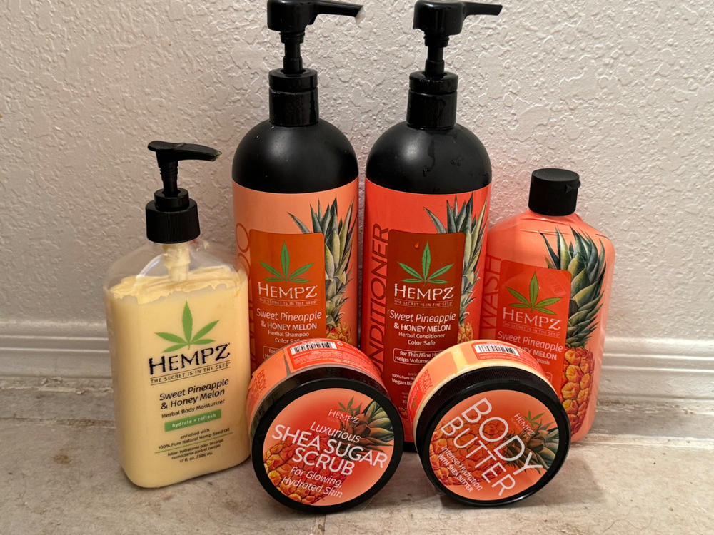 HEMPZ Sweet Pineapple Herbal Shampoo For Thin & Fine Hair HEMPZ Sweet Pineapple Herbal Shampoo For Thin & Fine Hair