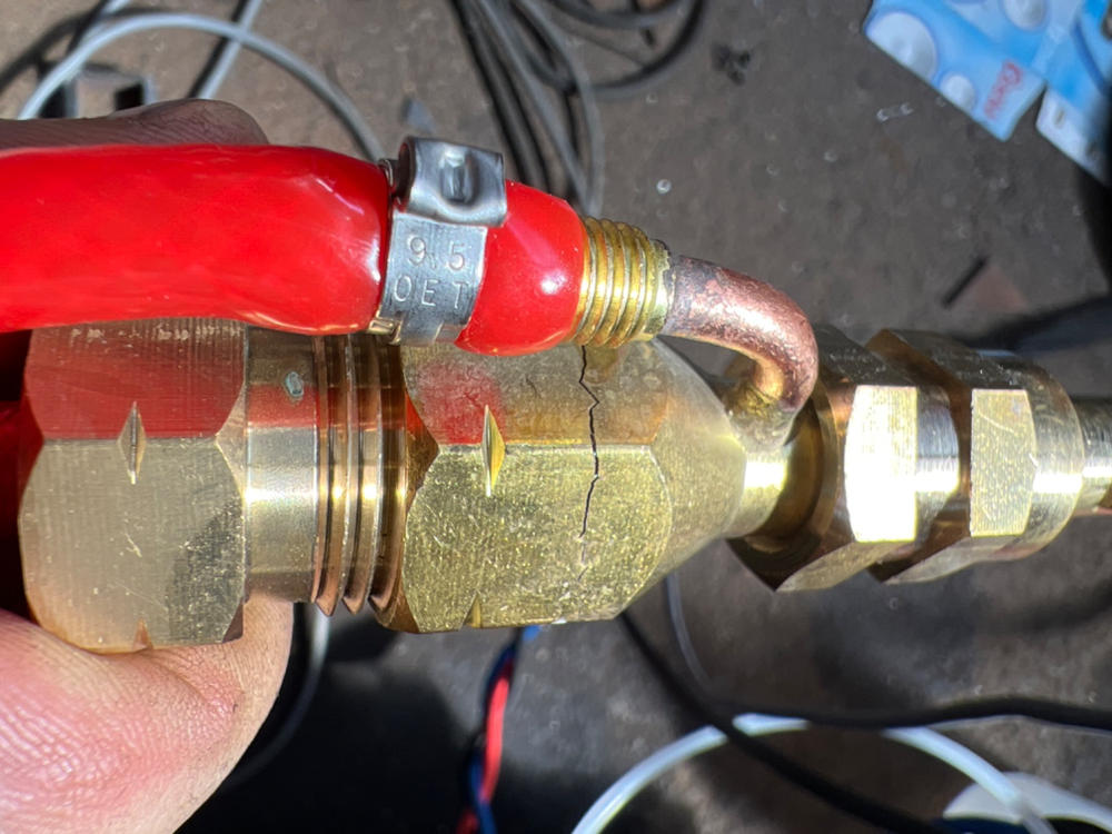 35 Dinse (1/2") Adapter with 5/8"-18 LH Water Fitting for 20 Series TIG Torches - Customer Photo From Brent Leippe