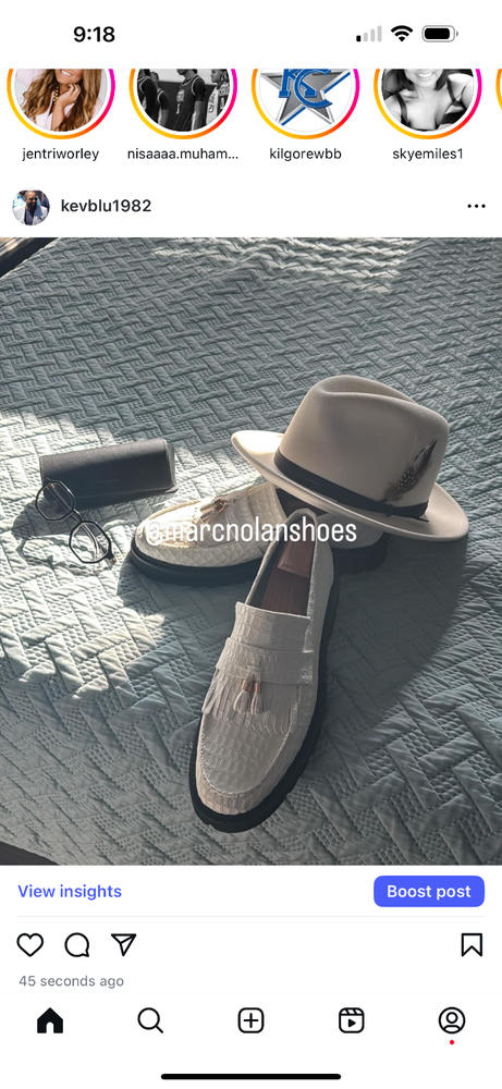 Journey White Croc Suede Lug Tassel Loafer display picture 1