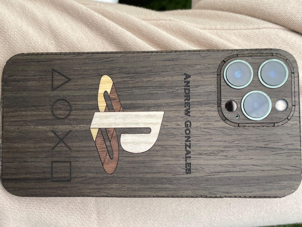 Custom Wood Phone Covers - Customer Photo From Andrew Gonzales