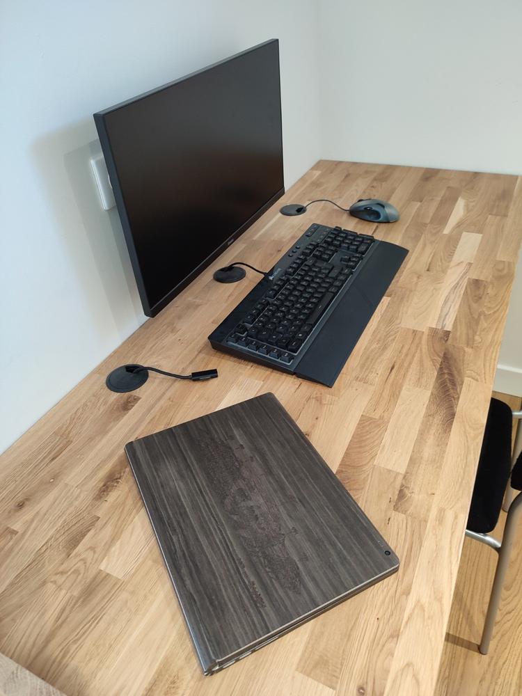 Surface Book / Book 2 / Book 3 wood cover - Customer Photo From Jean-Christophe Rapin