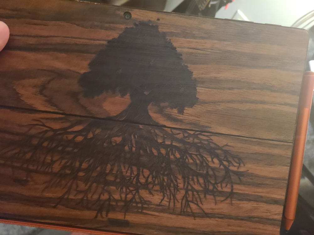 Surface Pro / Go tablet wood cover - Customer Photo From Daniel Cohen