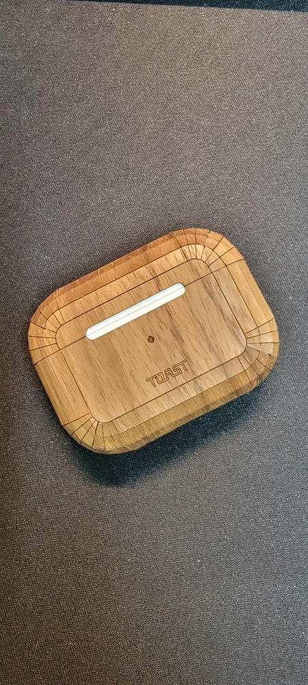 Wood AirPods Case Cover  - Customer Photo From Jose Rodriguez