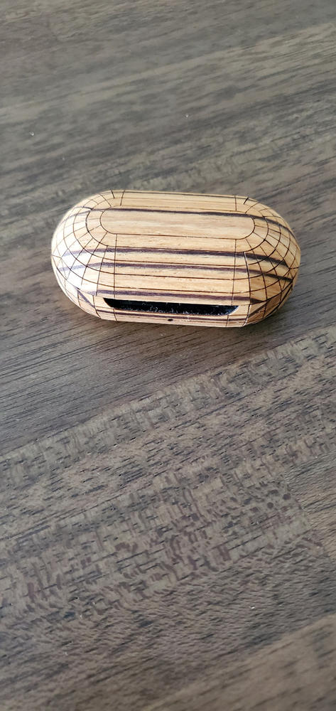 Wood Galaxy Buds / Buds+ / Buds Live case cover - Customer Photo From MARIO NAVARRO-CRUZ