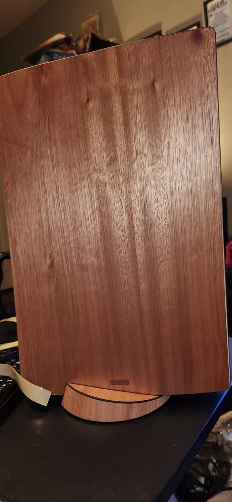 PlayStation 5 Wood Cover - Customer Photo From Markese 
