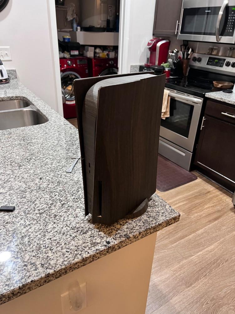 PlayStation 5 Wood Cover - Customer Photo From Reginald Raynor