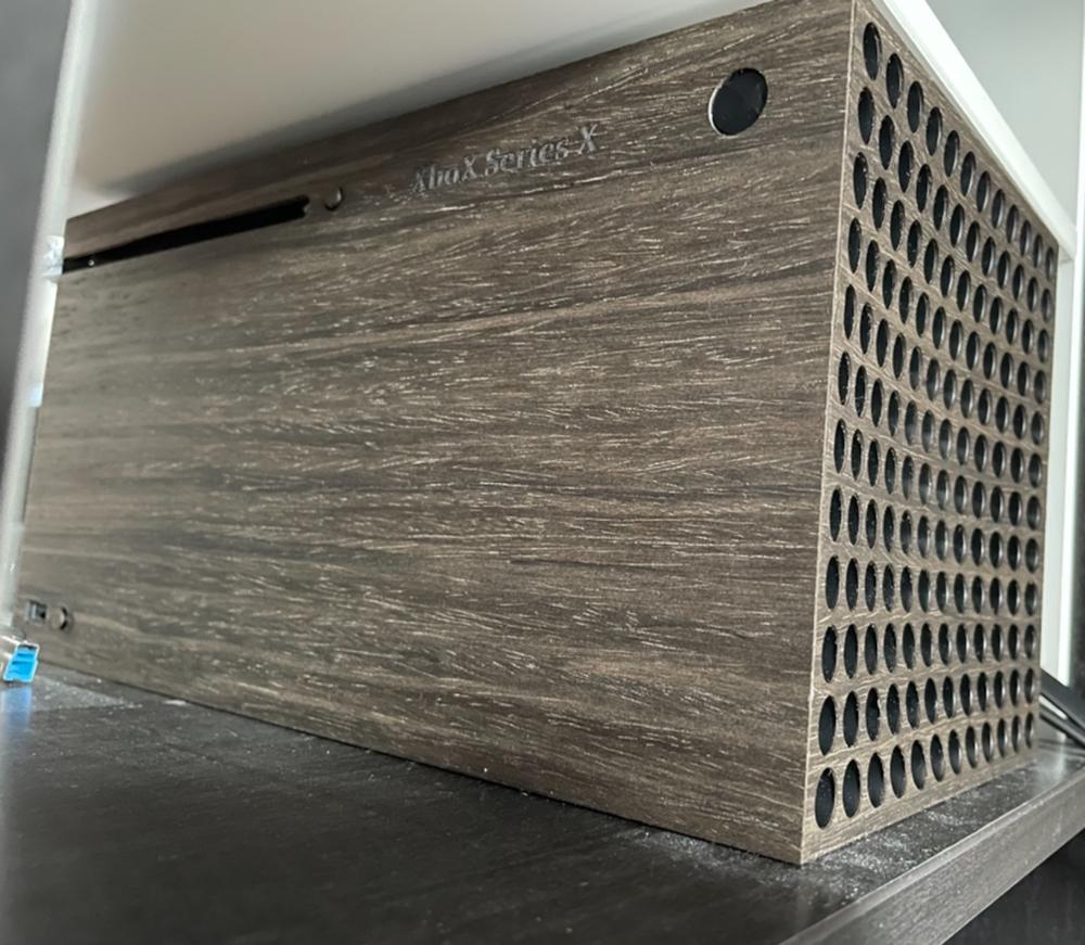 Xbox Series X wood cover - Customer Photo From Patrick Komorowski