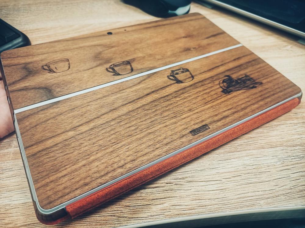 Surface Pro / Go tablet wood cover - Customer Photo From Mikhail Koigorodov