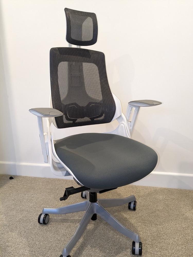 Desky Pro+ Ergonomic Chair - Desky USA