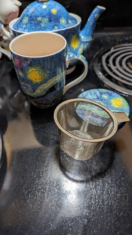 Van Gogh Starry Night Tea Mug W/Infuser and Lid - Customer Photo From Sandy Glunz