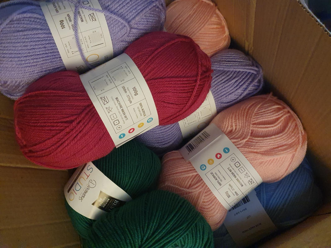 Oolong & Lapsang Afternoon Tea Blanket Crochet Kit and Pattern Deramores