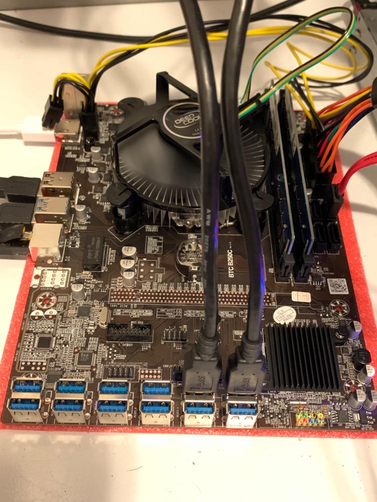 B250C-BTC 12 x PCIe Over USB Mining Motherboard - Customer Photo From miguel Coelho