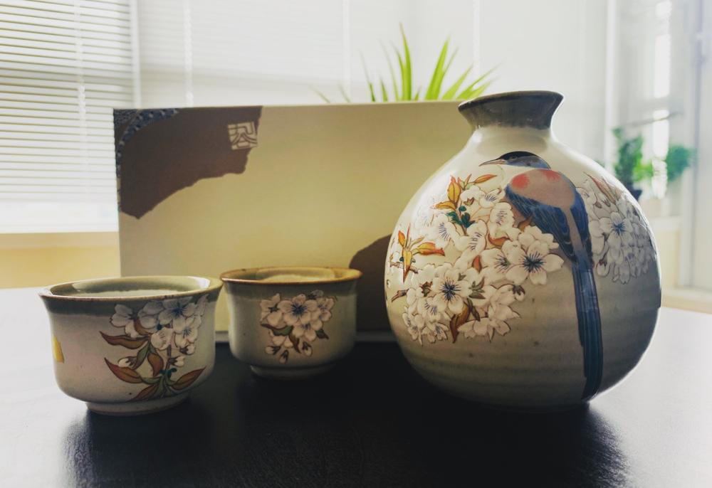 Bizan Kiln Sakura and Bird Kutani Sake Set - Customer Photo From Rachel S.
