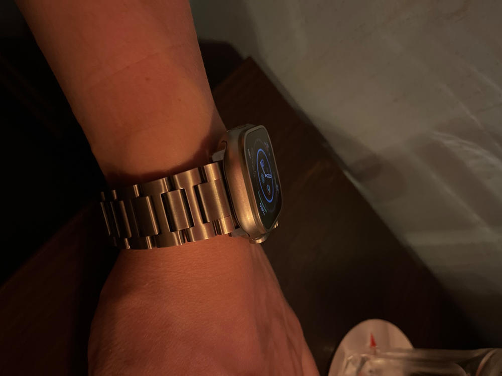 Titanium Edition - Apple Watch Ultra Band - Customer Photo From Colin van der Spek